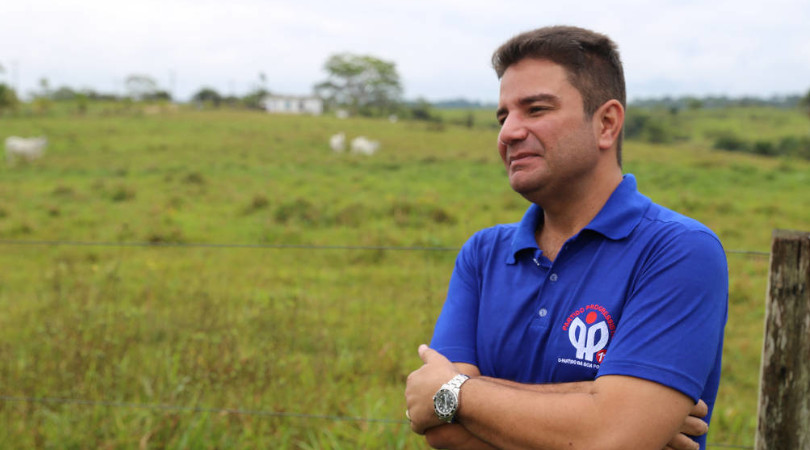 “Não paguem multas ambientais”, diz governador do Acre ao agronegócio