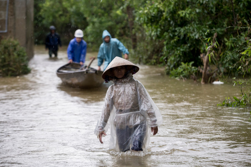 Recorde de desastres climáticos na Ásia Pacífico empurram milhões para