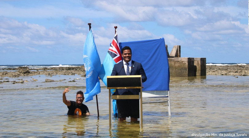 Tuvalu ministro COP26