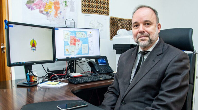 FUNAI troca de diretor