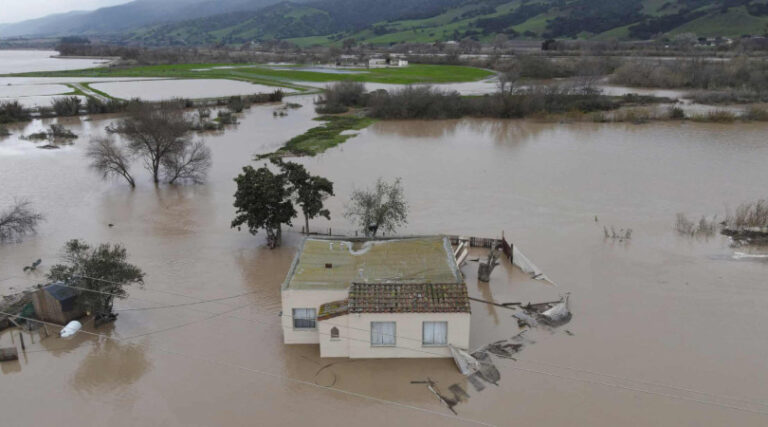 Califórnia alagamentos