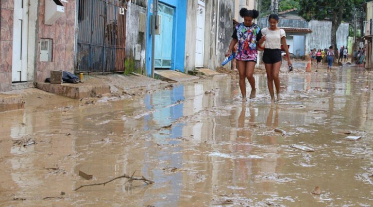 tragédia no litoral SP