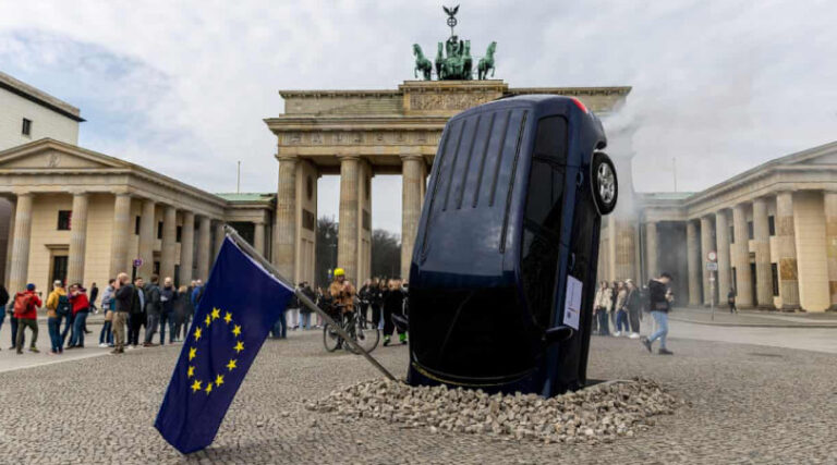 União Europeia motores a combustão