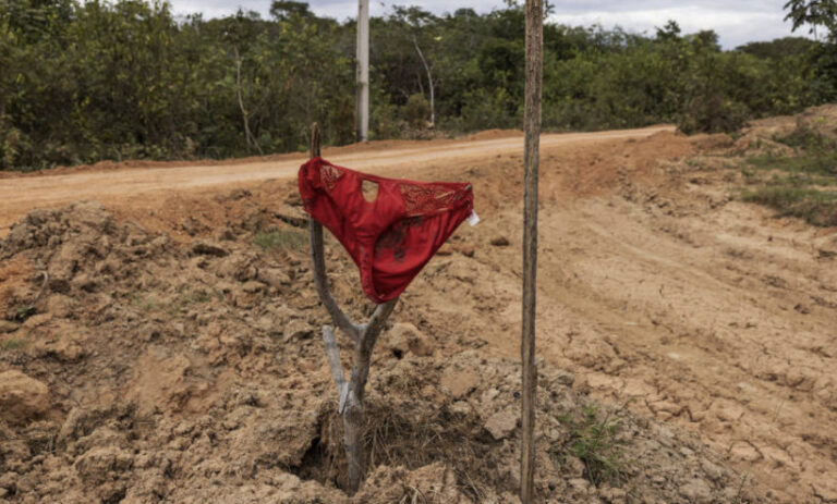 crise Yanomami exploração sexual