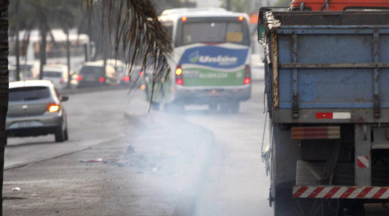 caminhões poluentes