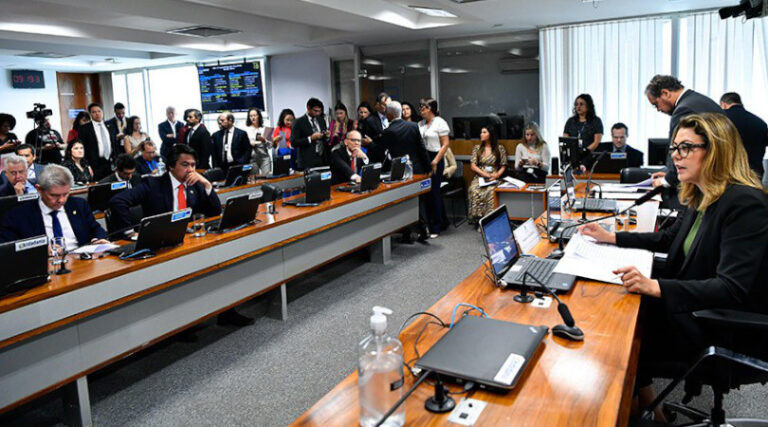 CCJ Senado mercado de carbono