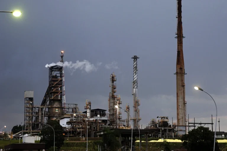 Petrobras eliminação combustíveis fósseis