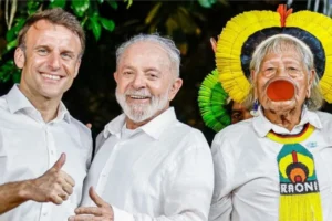 Lula Macron Raoni