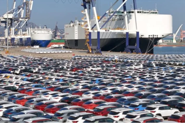 EUA taxas carros elétricos China