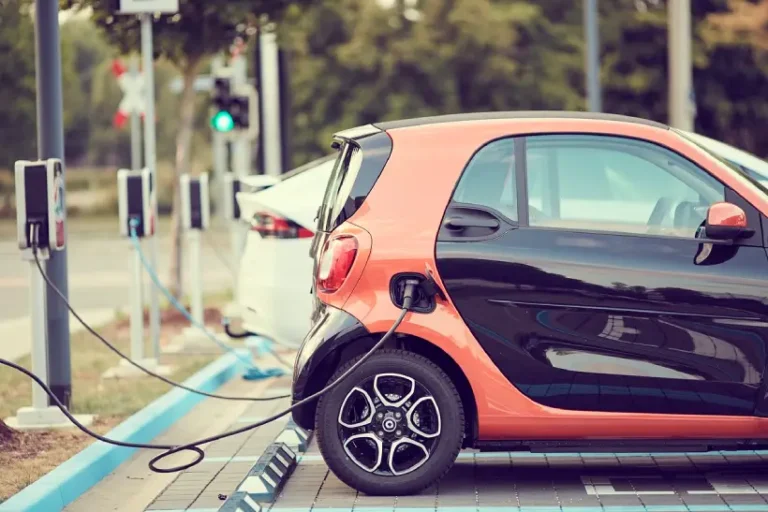 Canadá EUA Europa tarifa carros elétricos chineses