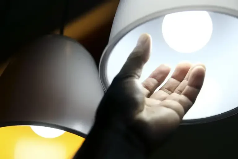 Seca calor ANEEL bandeira vermelha contas de luz