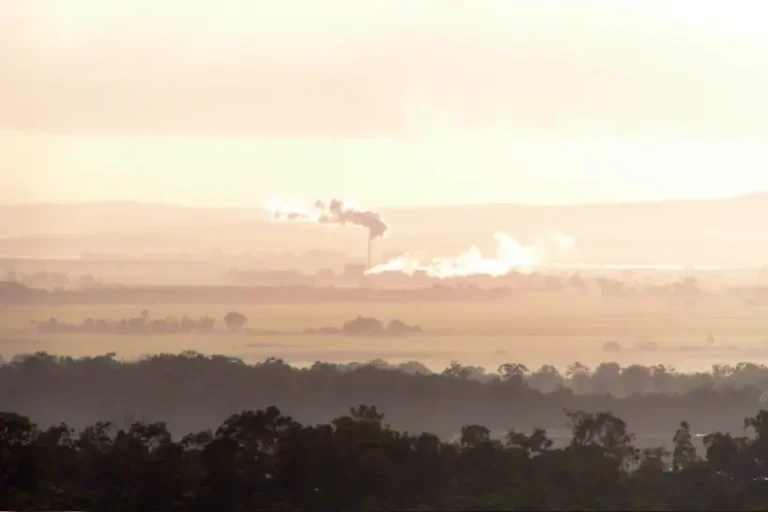 Compromissos nacionais de mitigação estão muito aquém do necessário para conter crise climática, diz ONU