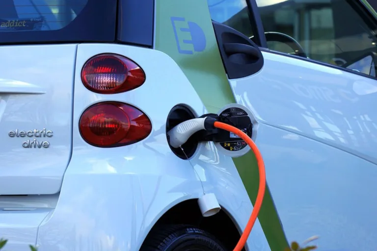 países asiáticos querem ser a próxima superpotência dos carros elétricos