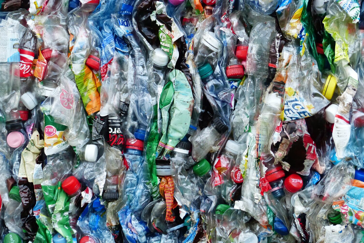 indústria de plástico reciclagem química