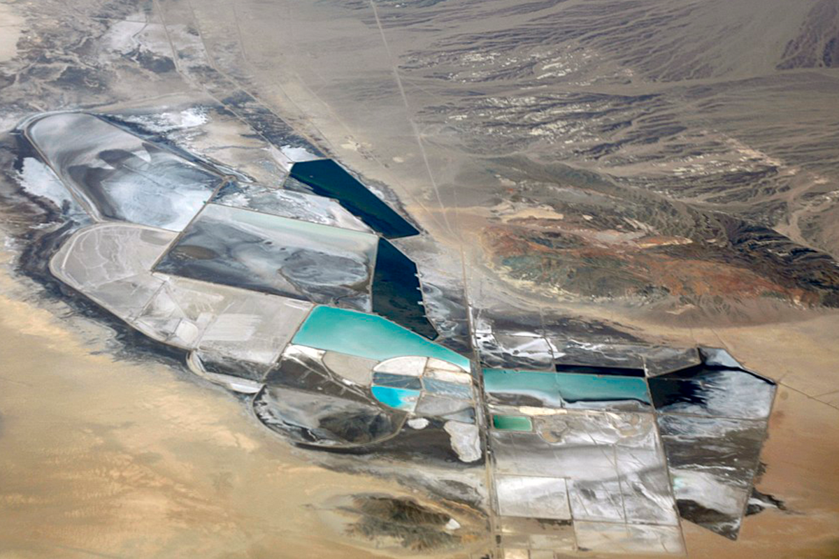 transição energética minerais críticos
