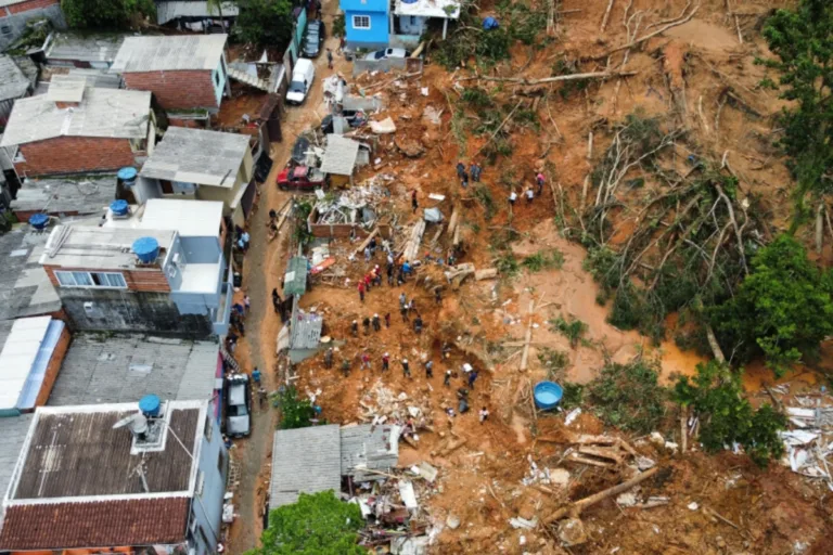 desastres causados por clima extremo triplicaram na última década no brasil