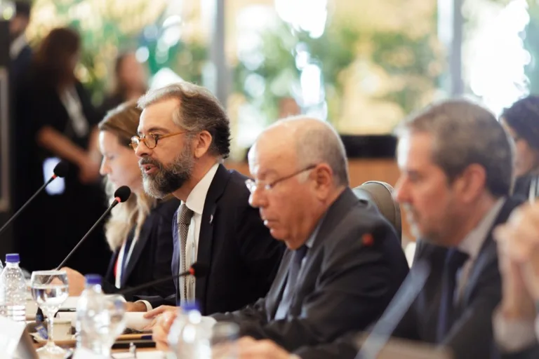 negociadores costuram compromissos sobre clima antes da cúpula do brics