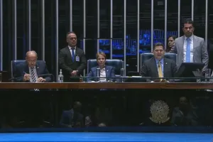 pl da devastação cria risco diplomático para o brasil, mostra o oc