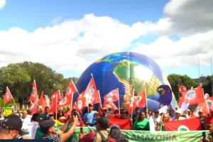 povos tradicionais da amazônia articulam exigências para a cop30
