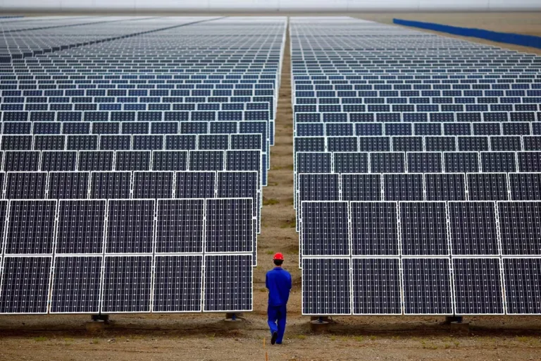 energia solar emissões china 2025