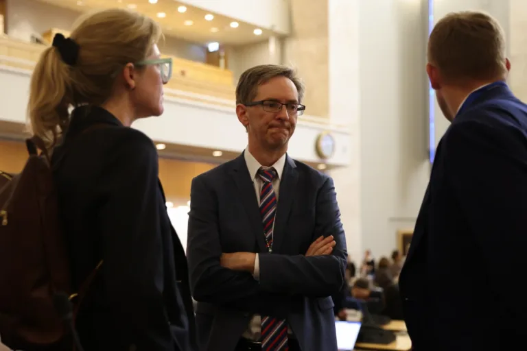 plásticos sem acordo