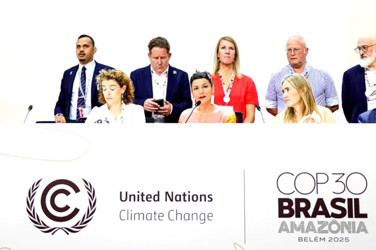 cop30 colômbia fim dos combustíveis fósseis