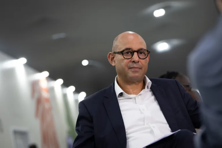 guerra irã simon stiell