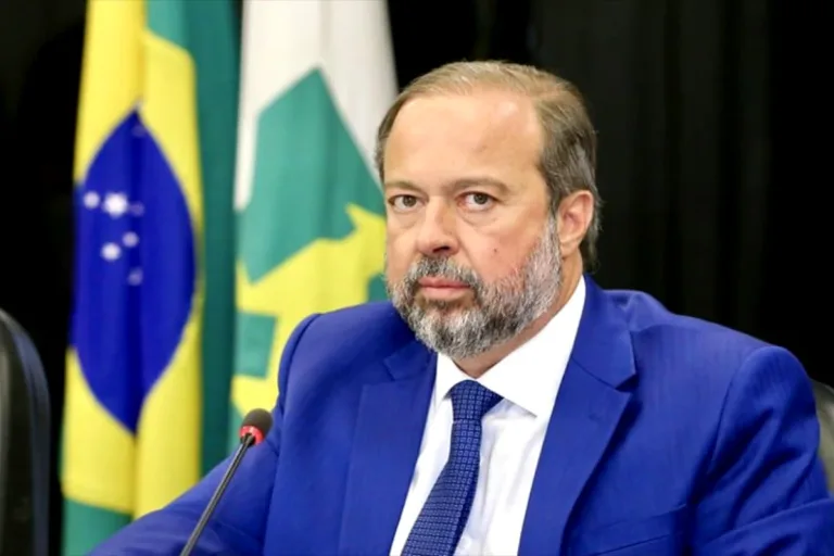 alexandre silveira mme
