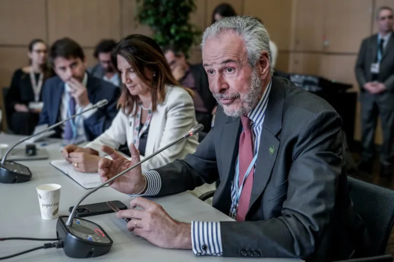 guerra roadmap combustíveis fósseis cop30